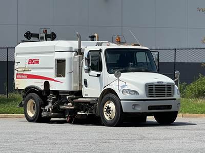 Freightliner M2 106 Sweeper Truck - Cummins, 200HP, Automatic