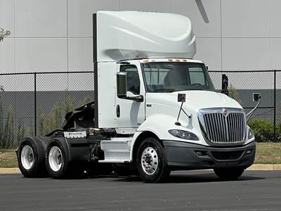 International RH Tandem Axle Yard Spotter Truck - A26, 10 Speed Manual