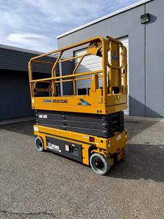 Xcmg XG2632AC Scissor Lift - 33ft Working Height