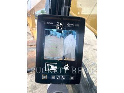 Caterpillar 320 Excavator