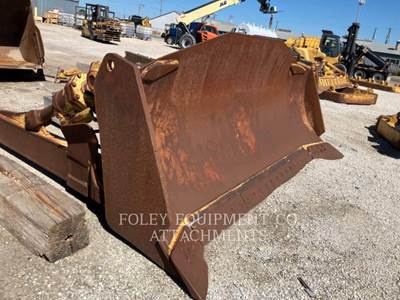 Caterpillar D8T Dozer