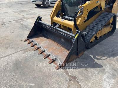 Caterpillar BKSSLMP74T Skid Steer