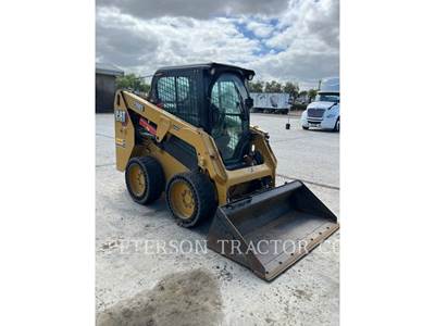 Caterpillar 226D3 Skid Steer