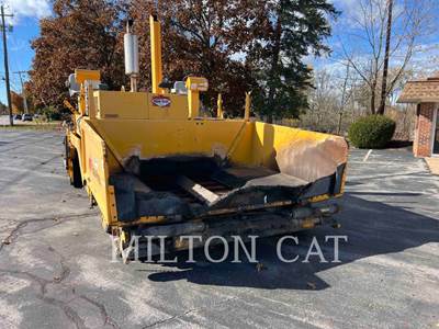 Blaw-Knox PF3200 Asphalt Paver