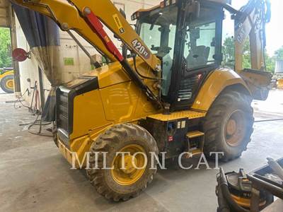 Caterpillar 420 XE Backhoe