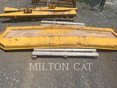 Used 2022 Caterpillar 745 Tailgate GP (Damaged, Missing Hardware)