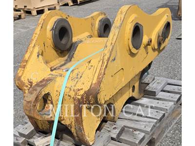 Caterpillar 324-335 COUPLER, CB TO DB LINKAGE Coupler
