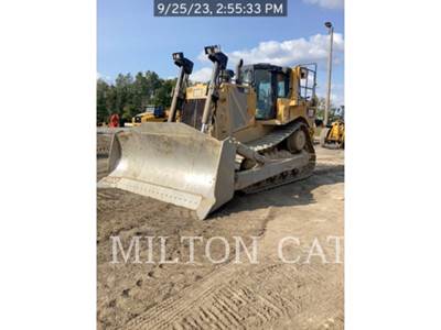 Caterpillar D8T Dozer