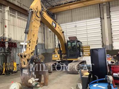 Caterpillar 323 Excavator