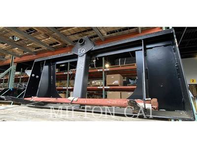 Caterpillar SSL 39" SINGLE BALE SPEAR Fork