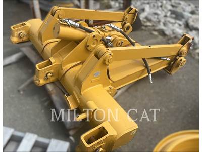 Caterpillar D5 RIPPER MULTISHANK W/3 TEETH STRAIGHT Ripper