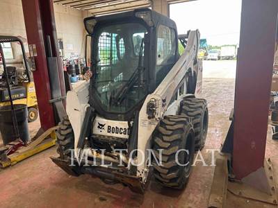 Bobcat S590 Track Skid Steer