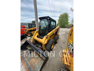 Caterpillar 236D3 Mini Skid Steer