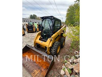 Caterpillar 236D3 Mini Skid Steer