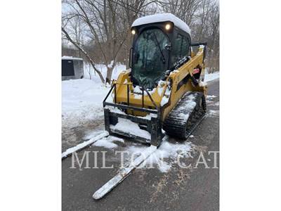 Caterpillar 257D Compact Track Loader