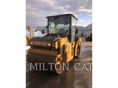 Caterpillar CB10 Smooth Drum Roller Compactor