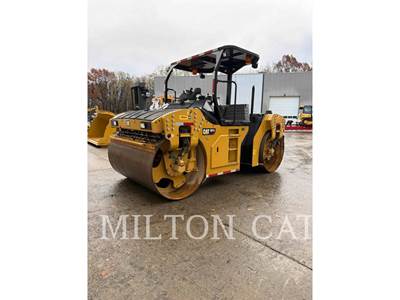 Caterpillar CB15 Smooth Drum Roller Compactor