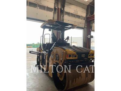 Caterpillar CB7 Smooth Drum Roller Compactor