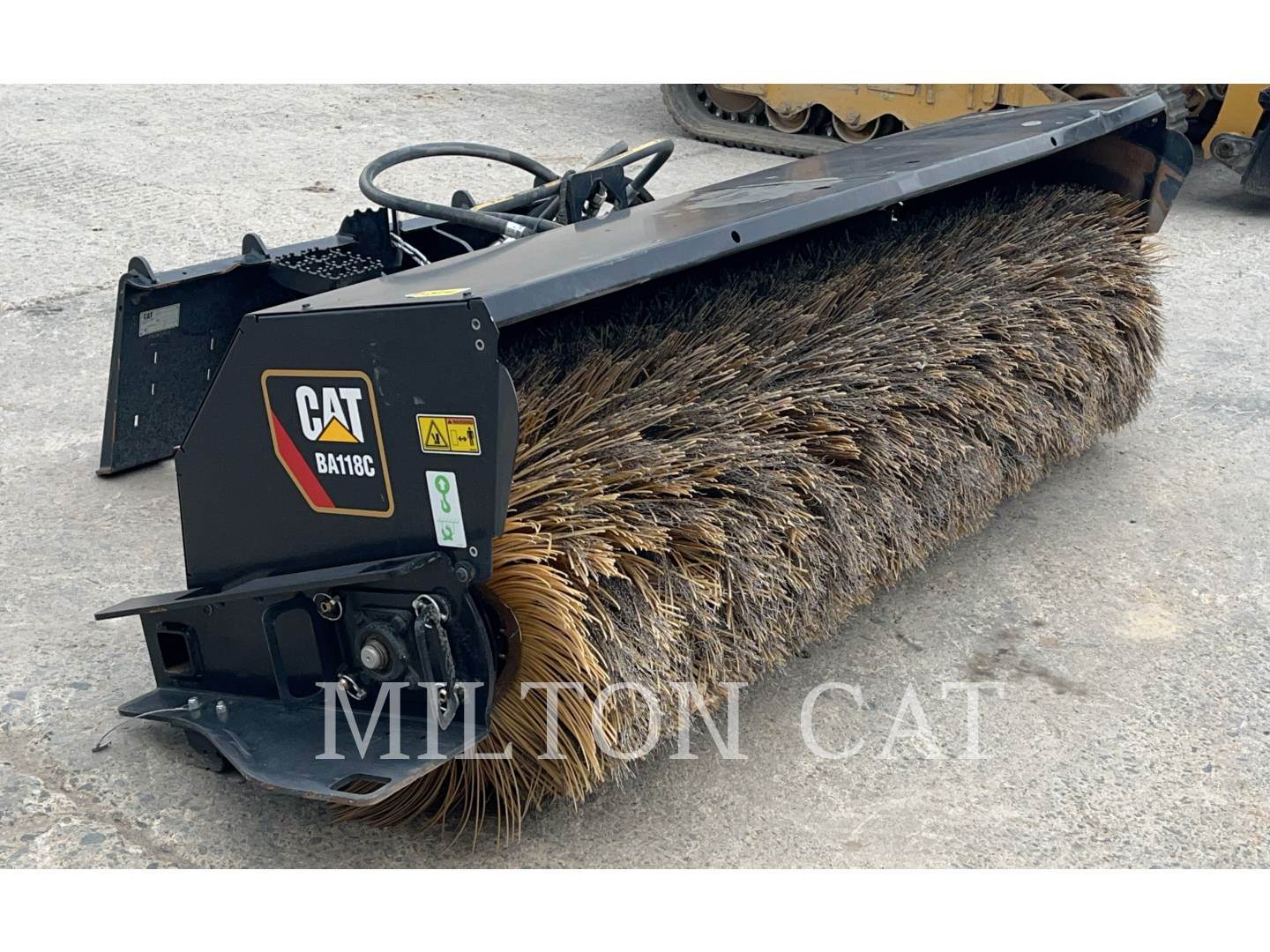 2022 Caterpillar BA118.SSL.ANGLE.BROOM Sweeper Attachment For Sale, 1
