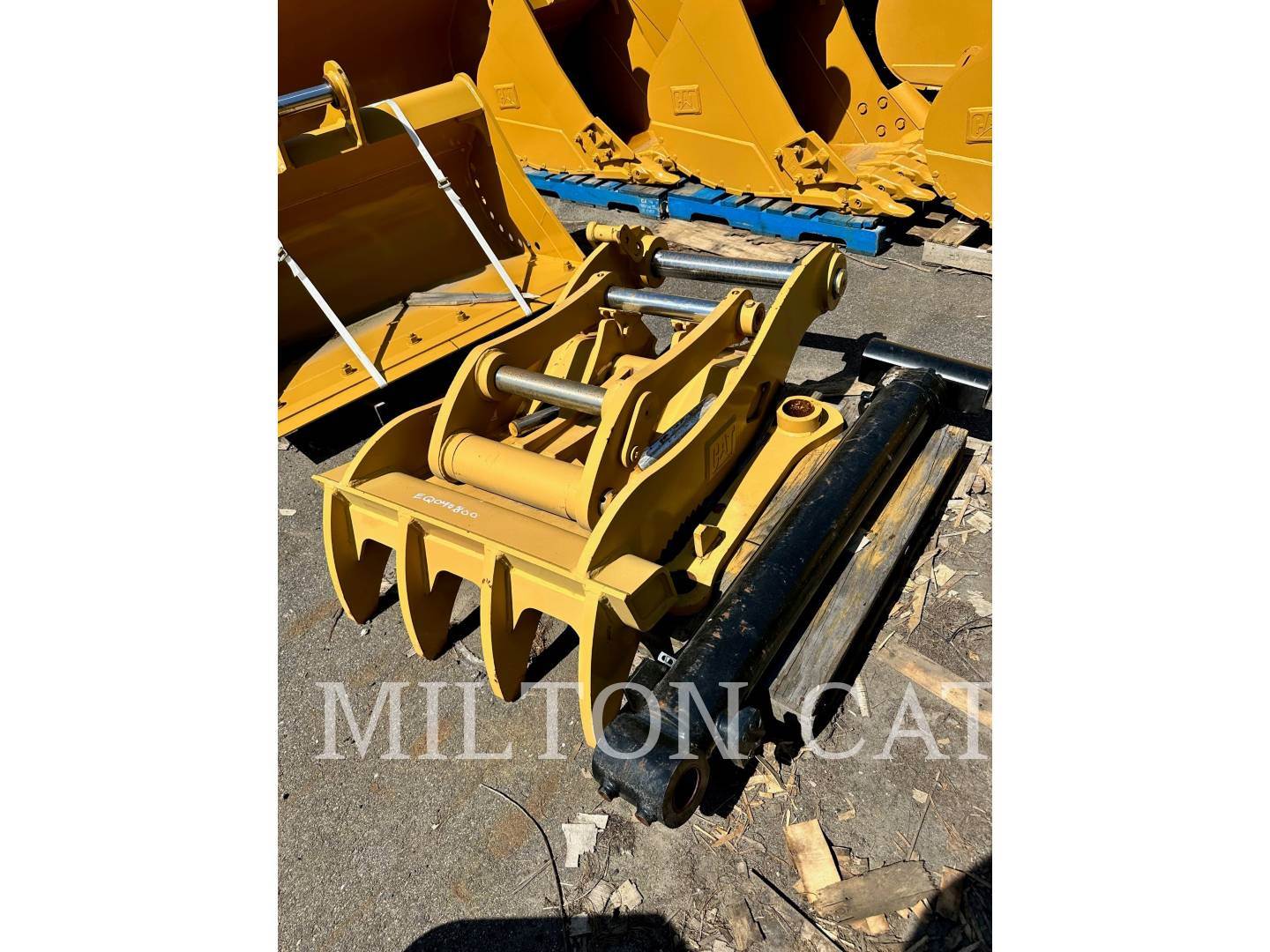 2015 Caterpillar 328THUMB Thumb For Sale, 1 Hours Londonderry, NH