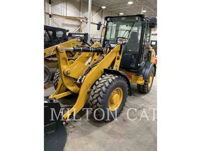 Caterpillar 906M Wheel Loader