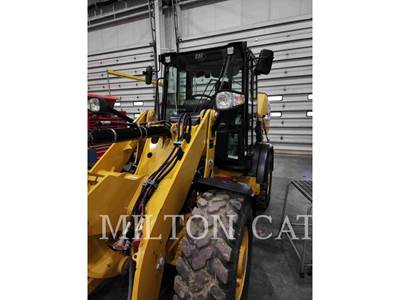 Caterpillar 906M Wheel Loader