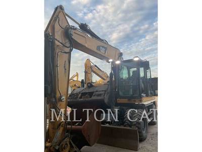 Caterpillar M320F Wheeled Excavator
