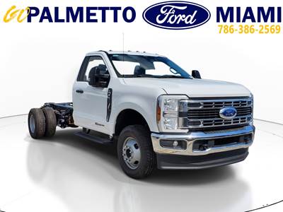 Ford F-350 Cab & Chassis Truck - Automatic