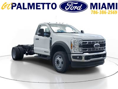 Ford F-350 Cab & Chassis Truck - Automatic