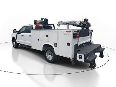 Ford F-350 Crew Cab Cab & Chassis Truck - Automatic