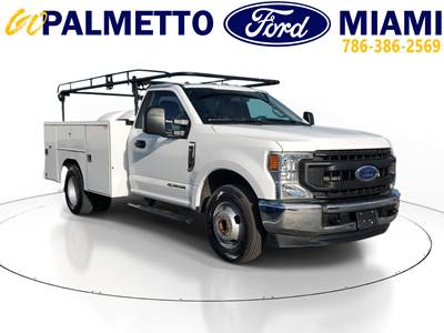 Ford F-350 Cab & Chassis Truck - Automatic