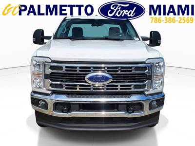 Ford F-350 Cab & Chassis Truck - Automatic