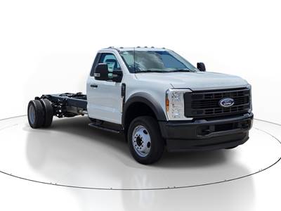 Ford F-350 Cab & Chassis Truck - Automatic