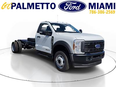 Ford F-550 Cab & Chassis Truck - 10Spd Aut Torq