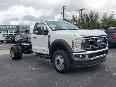 Ford F-550 Cab & Chassis Truck - Automatic