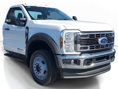 Ford F-550 Cab & Chassis Truck - Automatic