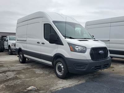 Ford Transit 250 Cargo Van - Automatic