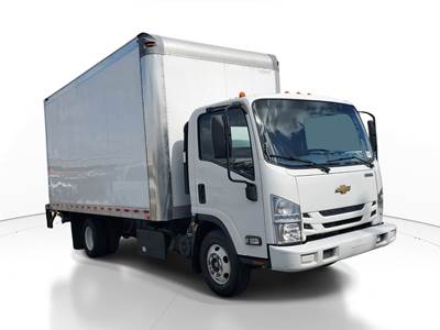 Chevrolet 4500 SERIES Box Truck - Automatic