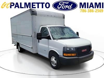 GMC Savana Box Truck - Automatic