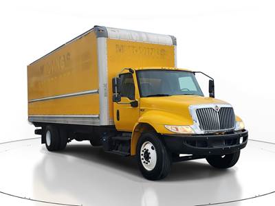 International MV607 Box Truck - Automatic