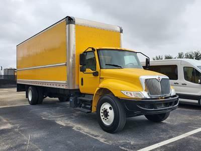 International MV607 Box Truck - Automatic