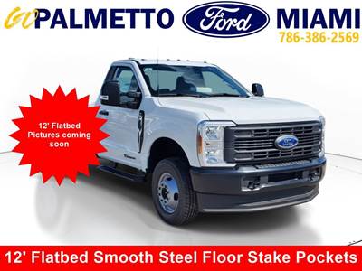 Ford F-350 Flatbed Truck - Automatic