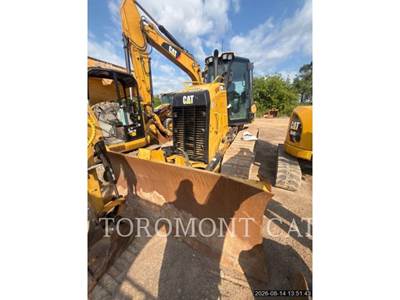 Caterpillar D4K2 XL Dozer