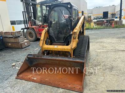Caterpillar 239D Compact Track Loader