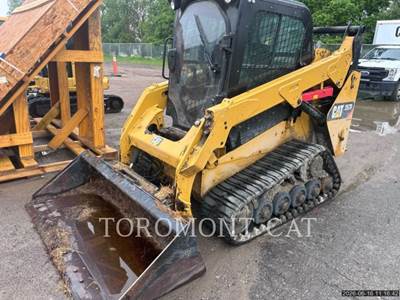 Caterpillar 257D Compact Track Loader