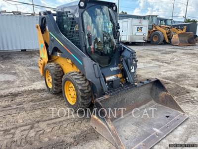 John Deere 318G Track Skid Steer
