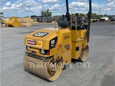 Caterpillar CB22 Smooth Drum Roller Compactor