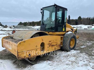 Caterpillar CS573E Smooth Drum Roller Compactor