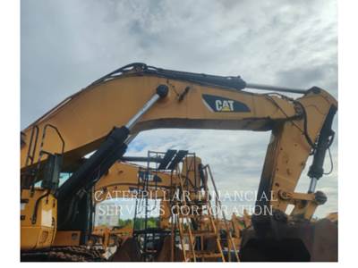 Caterpillar 390FL Excavator