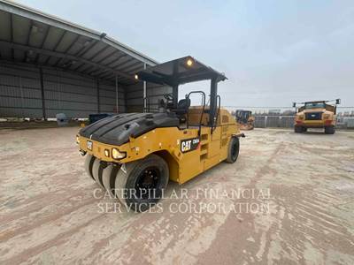 Caterpillar CW34 Pneumatic Tired Roller